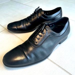 Ferragamo Men’s Black Leather Oxford Dress Shoes size 9.5